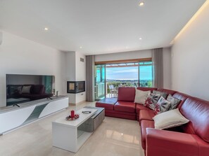 TV - Colina View by Interhome (Albufeira)