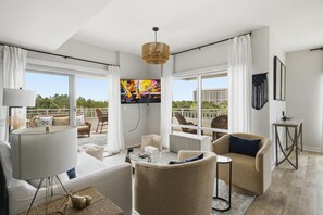 TV - 1BR Luau Condo at Sandestin Golf & Beach Resort (Miramar Beach)