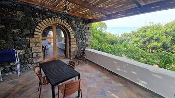 Apartemen Deluks | Teras/patio