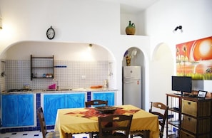 Classic Apartment | Dining