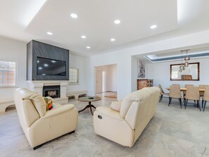 TV - V4 Águia Vermelha by Interhome (Paderne)