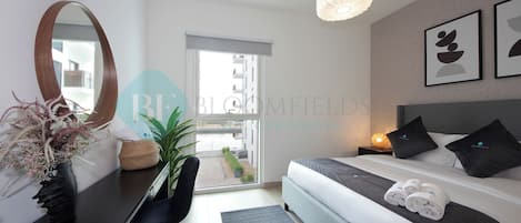 1 habitación, tabla de planchar con plancha, internet y ropa de cama