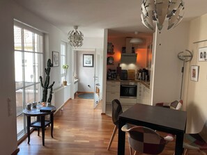 Uklassifisert bilde, 4 av 13, knapp