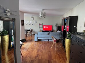 Uklassifisert bilde, 2 av 13, knapp