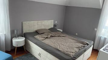 2 Schlafzimmer, WLAN