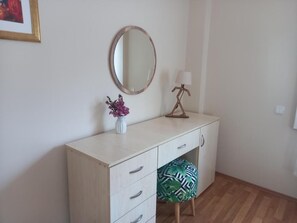 Family Room, Balcony, Mountain View | Interior - Ephesus Suites (Selçuk)