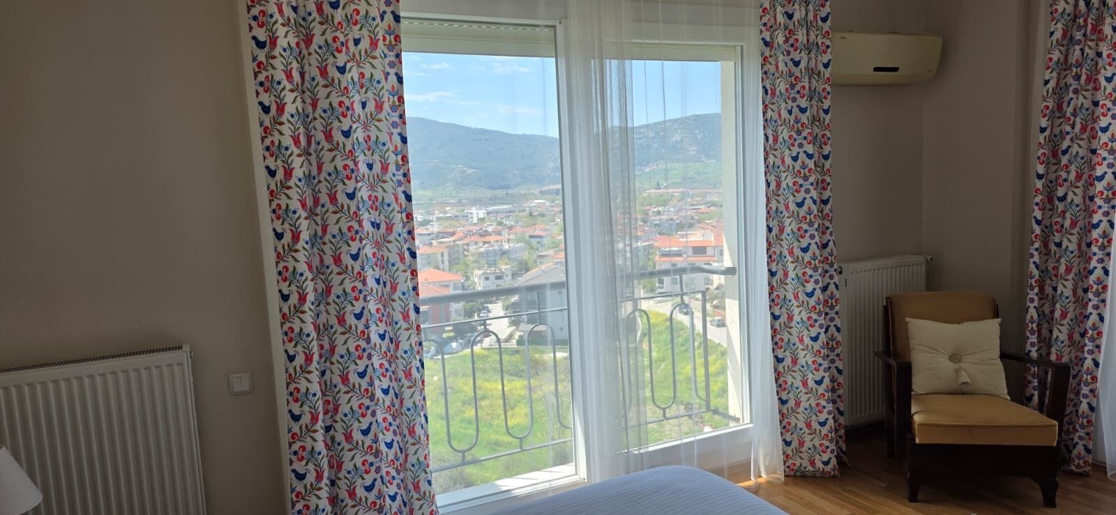 패밀리룸, 발코니, 산 전망 | 객실에서 보이는 전망