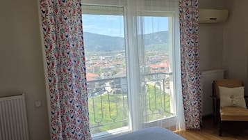 Familiekamer, balkon, uitzicht op bergen | Kameruitzicht