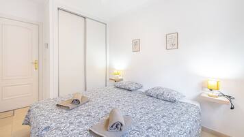 Apartamento, 2 quartos, para fumantes, terraço | 3 quartos