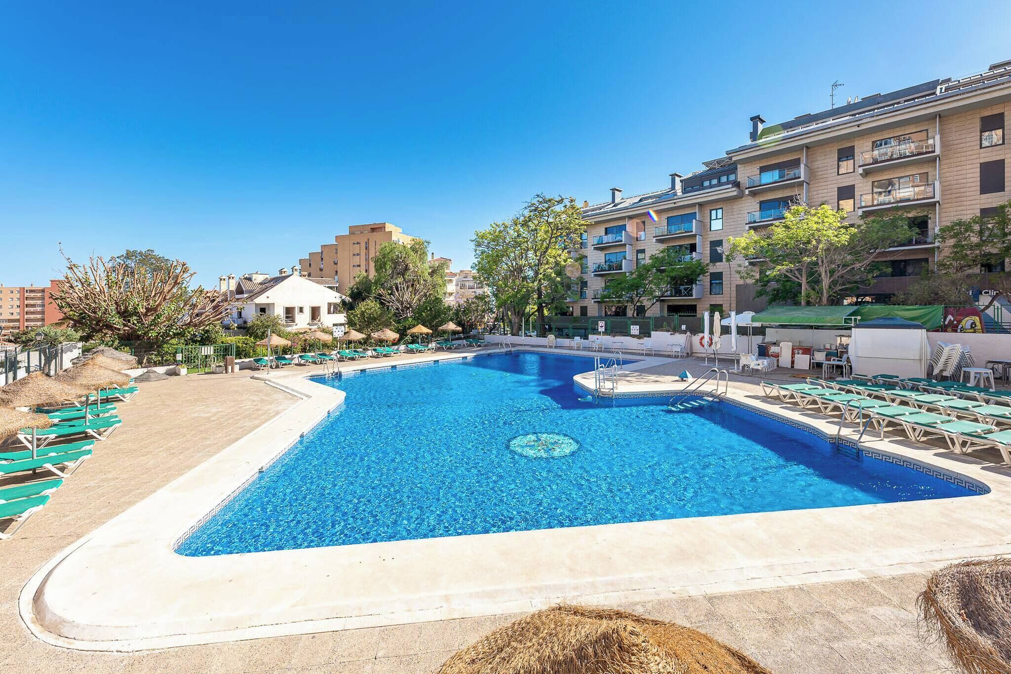 Appartement, 2 chambres, fumeurs, terrasse | Piscine