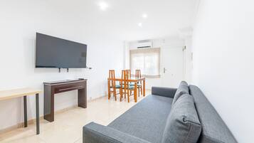 Apartment, 2 Bedrooms, Smoking, Terrace | Living room