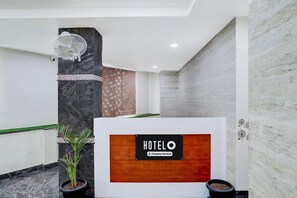 House | Reception - Deluxe With Twin Bedthe Paradise Guest inn (Nellore)