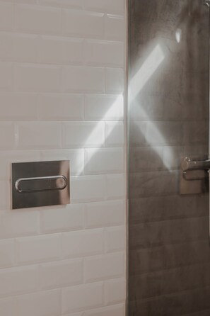 Shower, towels, toilet paper - Exclusive Duplex in the Center - Everything 5 Minutes Away (Porto)