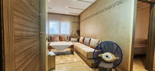 Modern & Moroccan touch 2BR Apartment in Central El Jadida with Patio, WiFi & AC