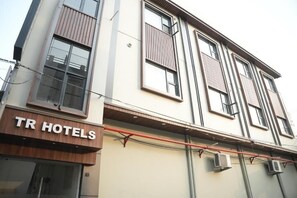 Exterior detail - TR Hotels (Ambala)