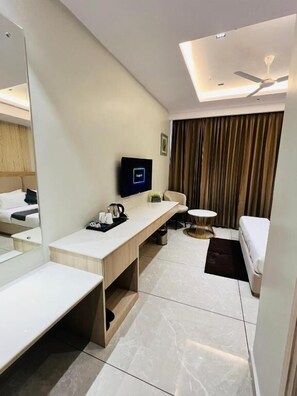 Billede uden beskrivelse, 3 af 13, knap