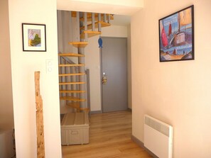 Interior - Quiet house near center - 6 guests (L'Épine)