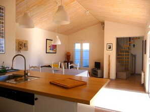 Interior - Quiet house near center - 6 guests (L'Épine)