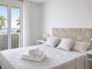 4 bedrooms, free WiFi - Duplex with sea view in Palamós - 8 guests (Palamós)