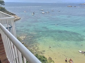 Property grounds - Apartment in Roses with terrace, air conditioning, parking and WIFI, steps from the beach (Roses)