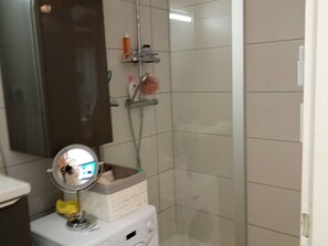 Bathroom - Charming apartment, port view - 4 guests (Canet-Plage)