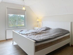 2 bedrooms, internet