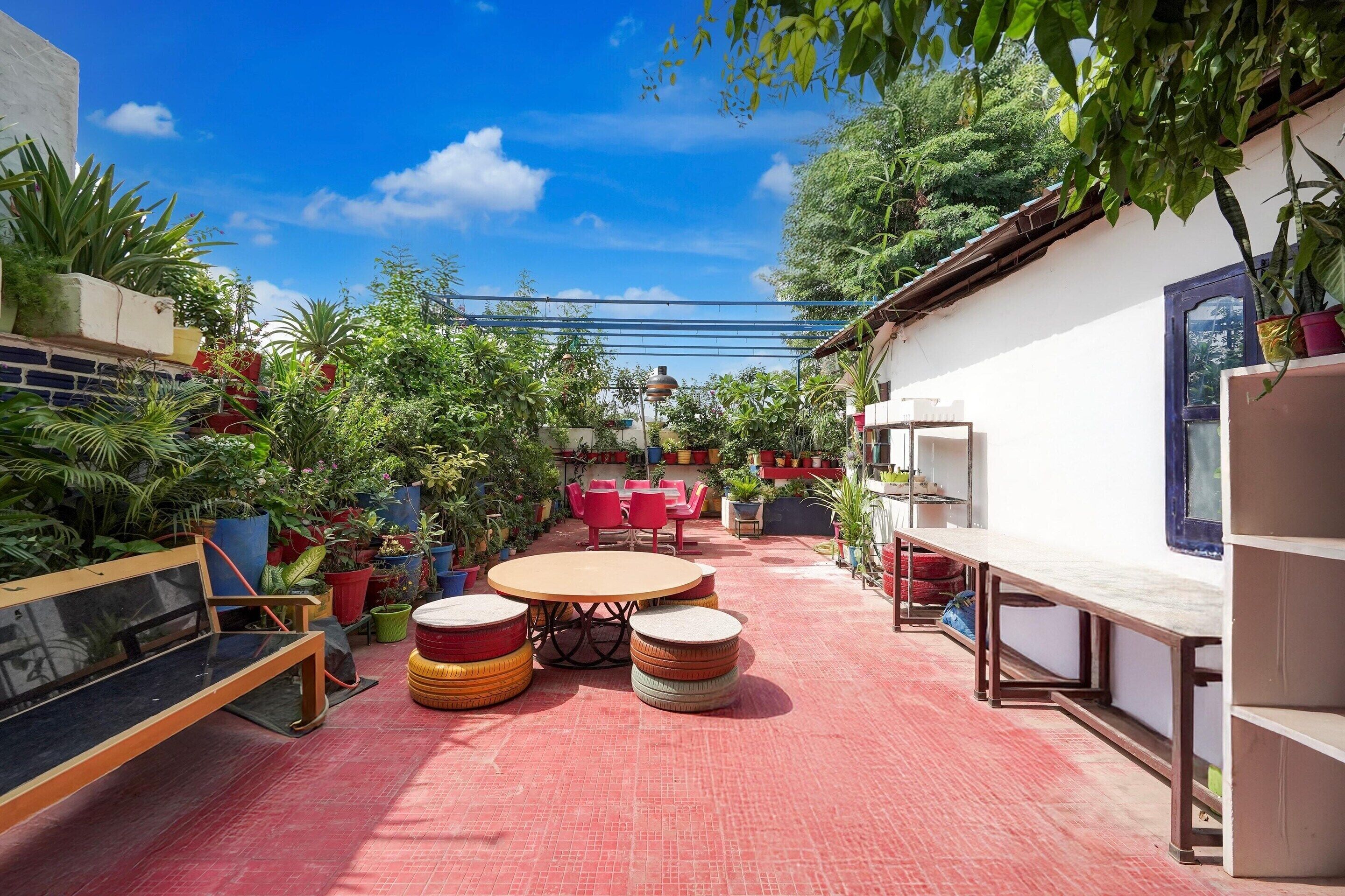 House | Outdoor dining