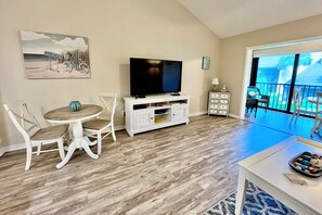 TV, ping pong - Modern Gold-rated beach chic condo with views of bubbling lagoon! (Saint Augustine)