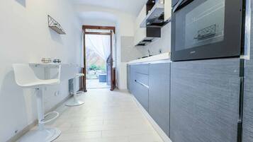 Kühlschrank, Geschirrspüler