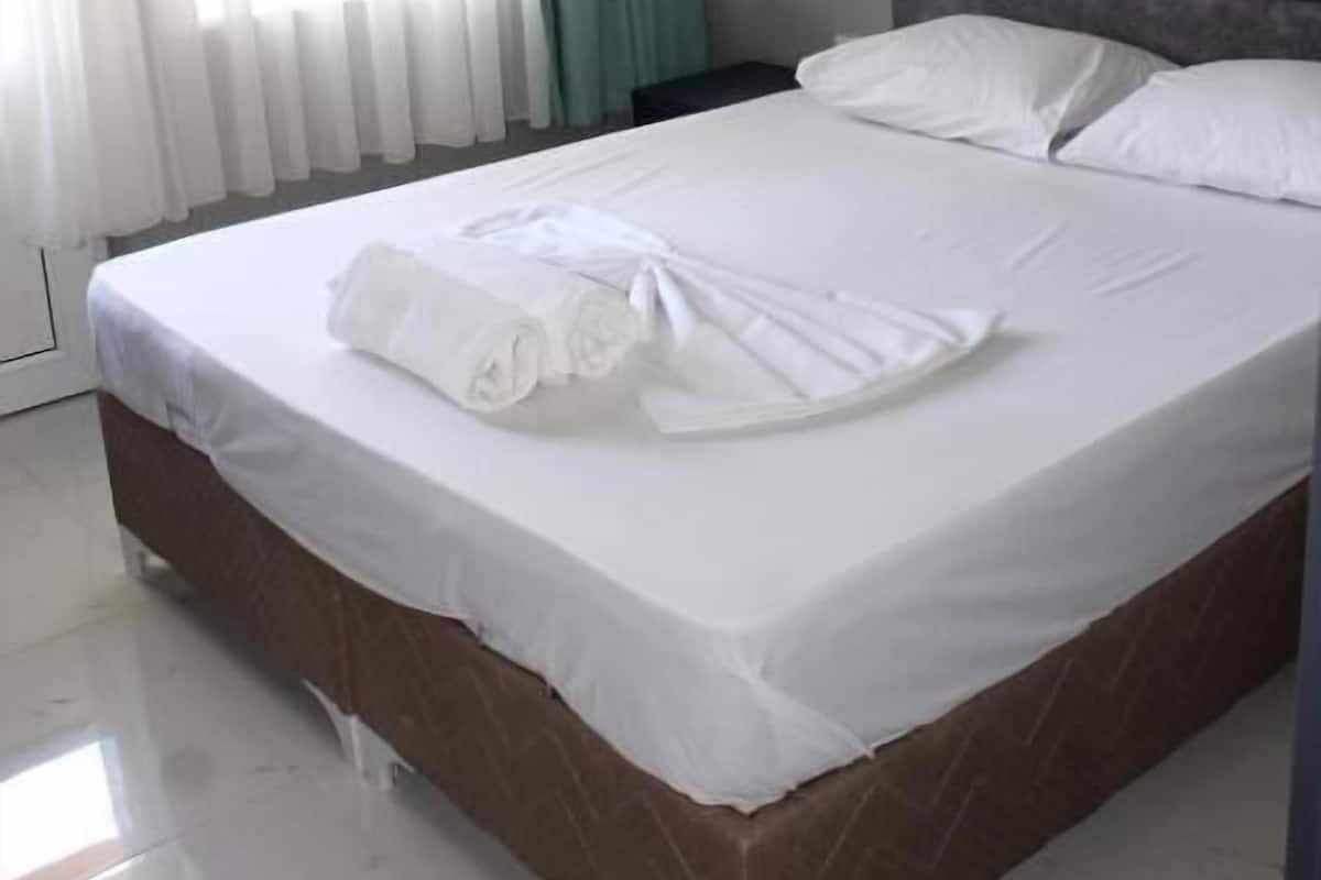 Basic Condo, 2 Bedrooms