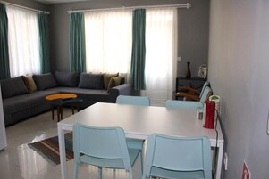 Apartamento básico, 2 habitaciones | Interior
