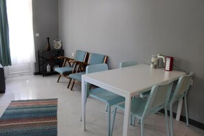 Basic Condo, 2 Bedrooms | Dining - Alpat Homes (Kemer)