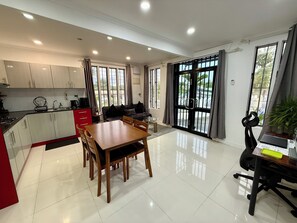 Unclassified image, 3 of 9, button - 1 Bedroom Apartment in Namadi Height, SUVA (Suva)