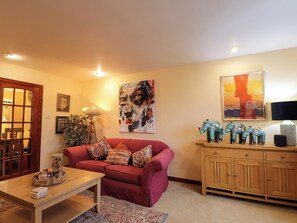 Living area - Dunhallin House (Inverness)