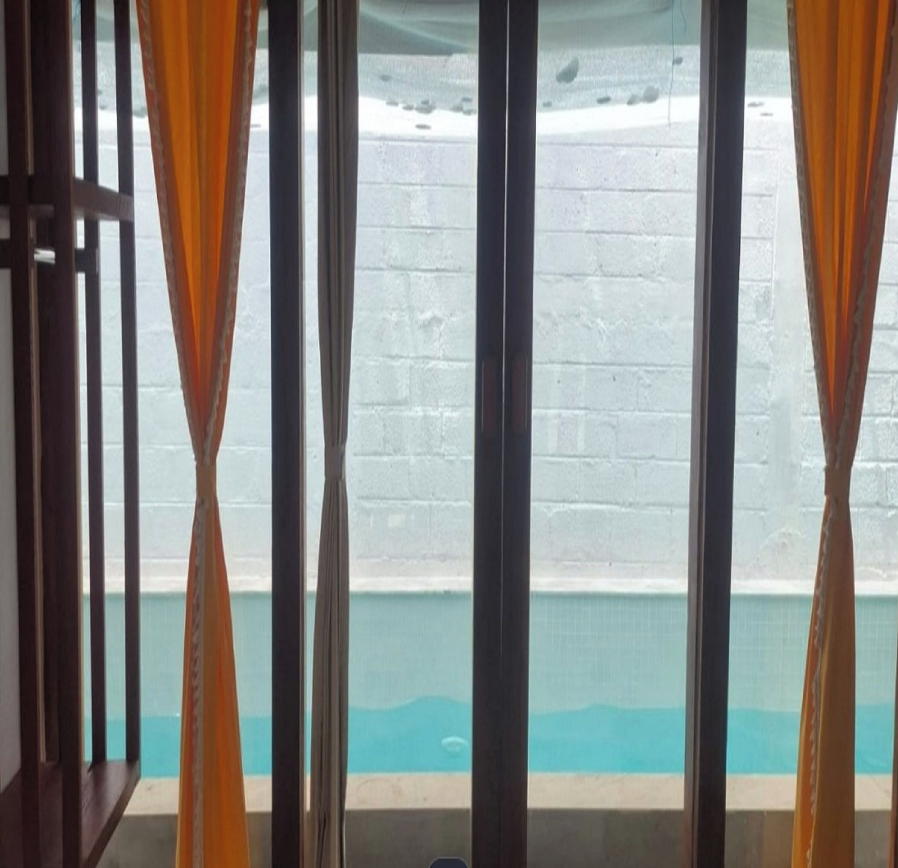Deluxe Studio | Desk, laptop workspace, free WiFi, bed sheets
