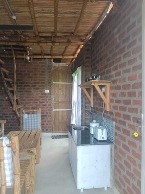 Interior - Huts Life Home Stay (Vanur)