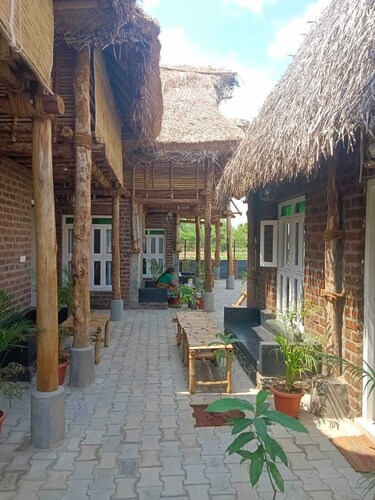 Huts Life Home Stay