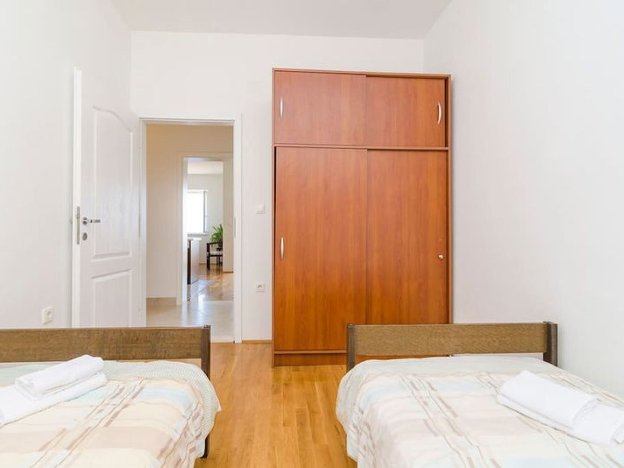 2 bedrooms, Internet