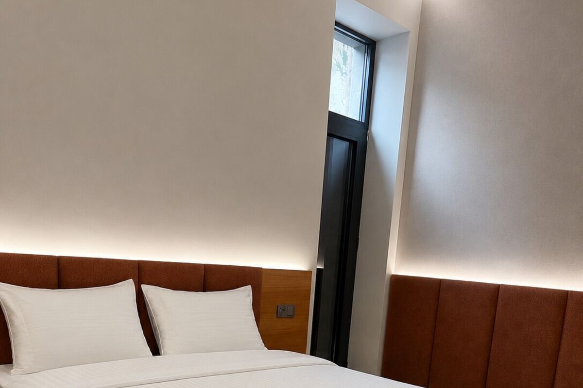 Kamar Double Klasik | Meja kerja, kedap suara, Wi-Fi gratis, dan seprai linen