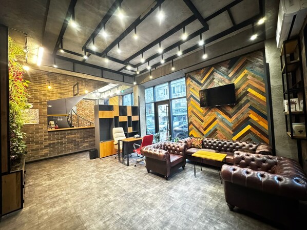 Unclassified image, 1 of 13, button - Fama 12 Hotel (Yerevan)