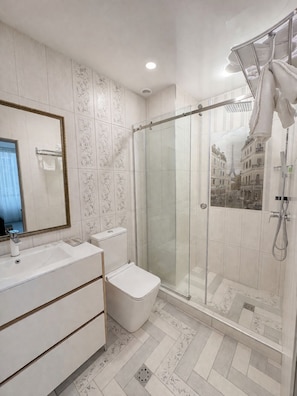 Habitación familiar doble | Baño