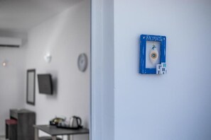 Junior Suite | Balcony & Private Jacuzzi | Interior