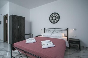 小型双人房, 阳台