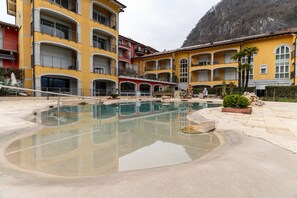 Pool - Elegant Lake View Apartment with Pool (Lavena Ponte Tresa)