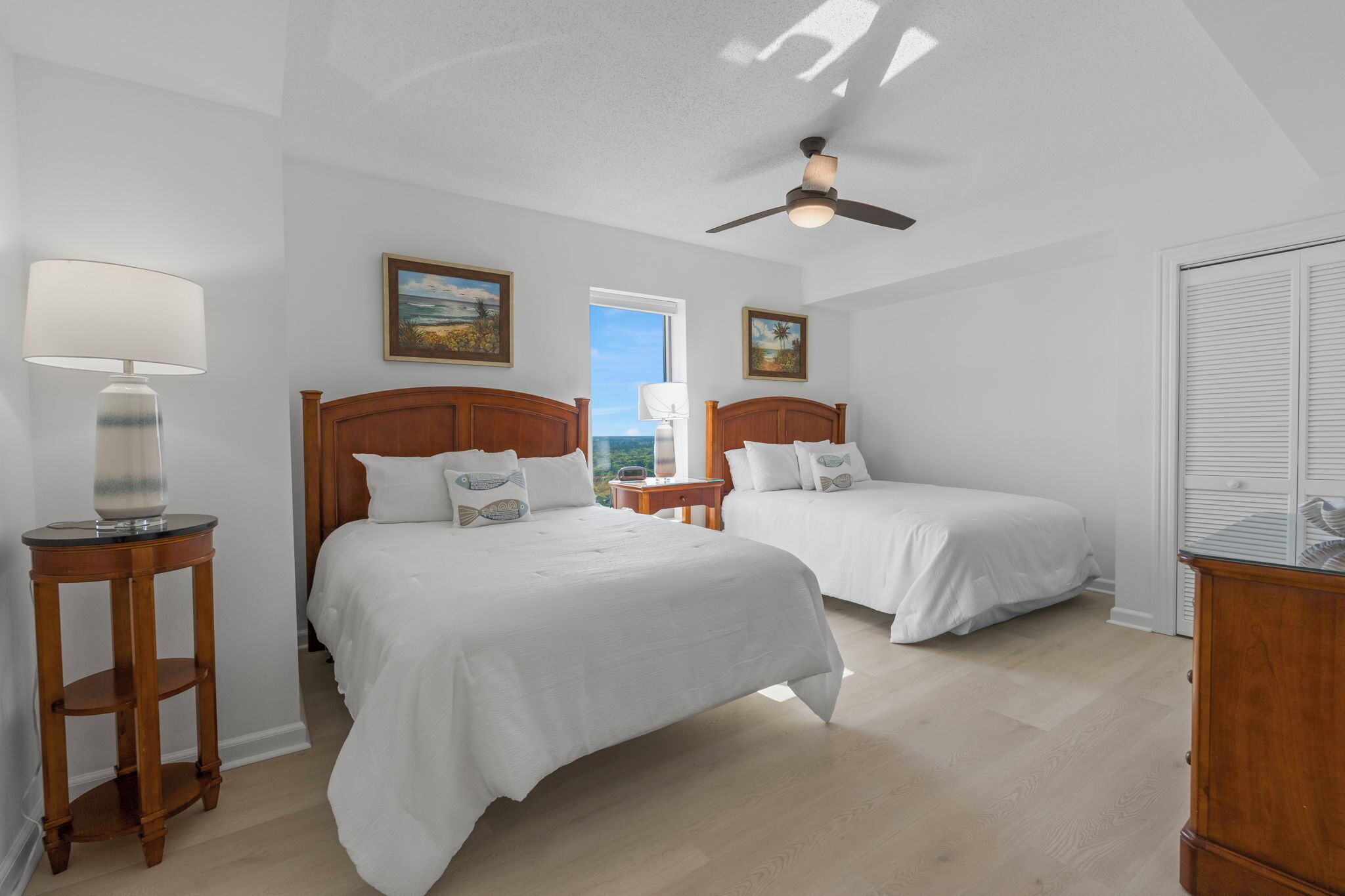 Iron/ironing board, travel crib, free WiFi, bed sheets