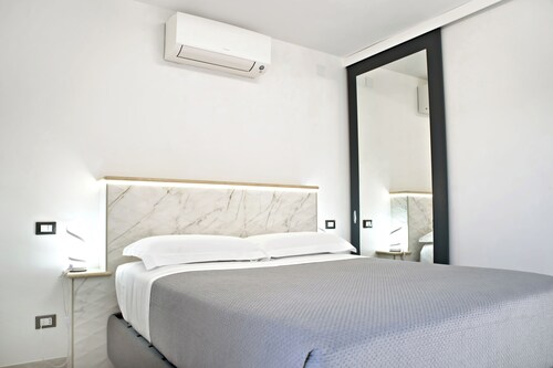 Tourist Accommodation Rainbow "Deluxe Apartment"