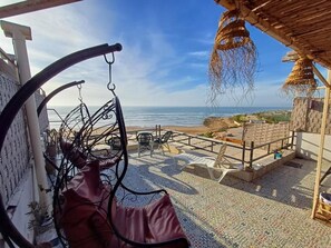 Deluxe Apartment, Garden View | Terrace/patio