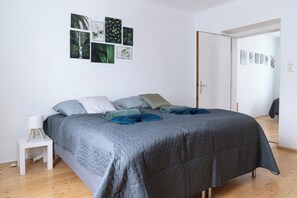 2 bedrooms, in-room safe, free WiFi, bed sheets - revLIVING Apartment EMERALD GREEN Waidhofen an der Thaya (Waidhofen an der Thaya)