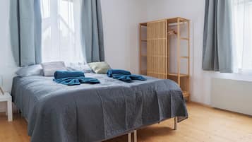 2 bedrooms, in-room safe, free WiFi, bed sheets