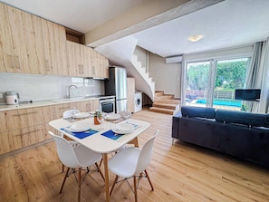 Villa, 2 Bedrooms, Smoking, Private Pool | Dining room - Seaside Pool Villas (Nea Propontida)